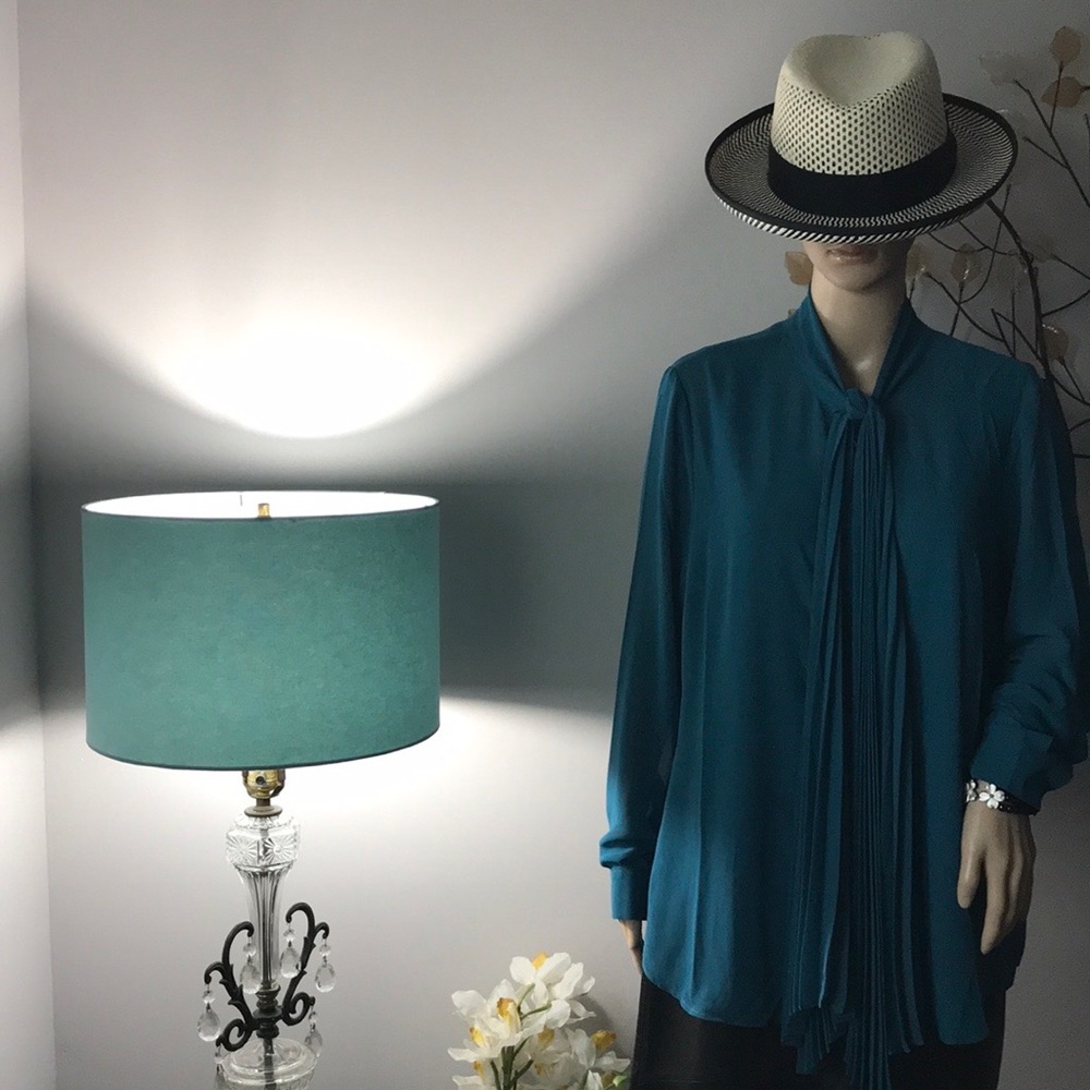2 PC. DENNIS BASSO PLEATED TIE BLOUSE AND TANK SET